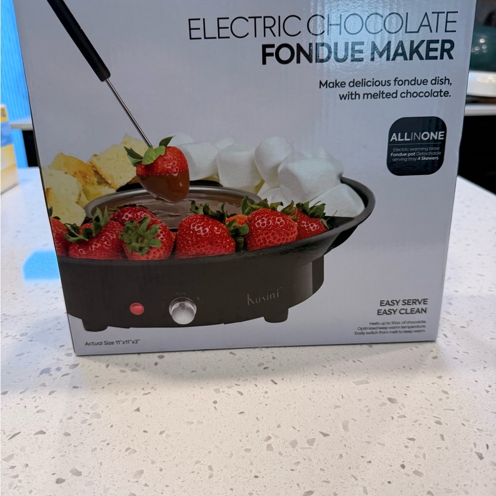 NWT Kusini Electric Chocolate Fondue Maker